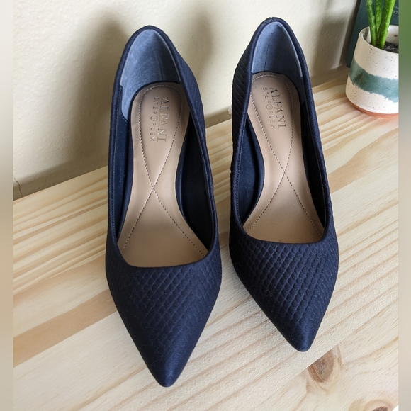 Alfani Shoes - New Alfani blue heels